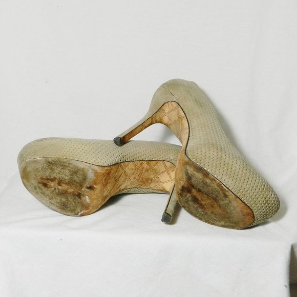 L.A.M.B. by Gwen Stefani Tan Perforated Suede 8.5 - Picture 6 of 7